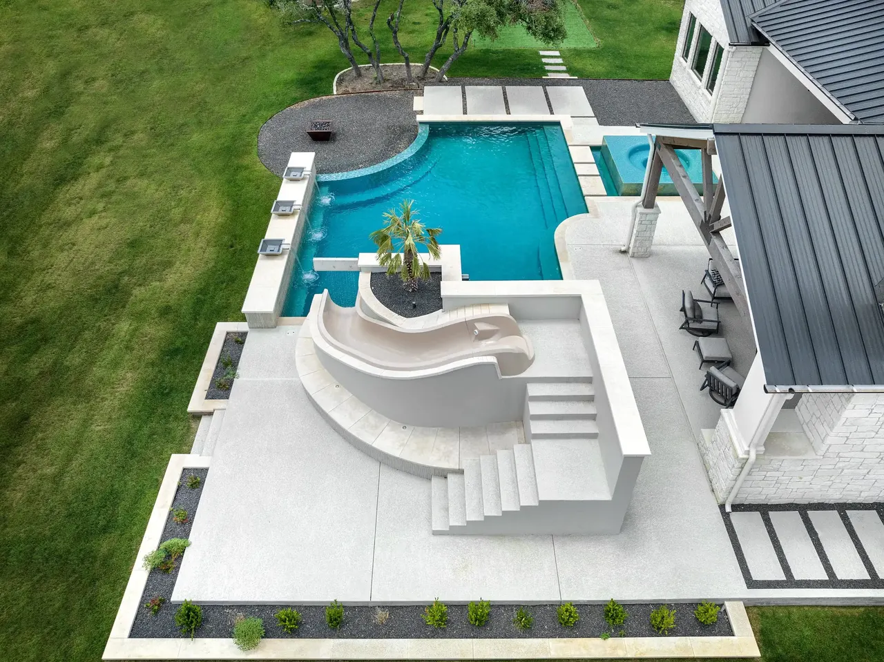 Infinity & Vanishing-Edge Pools by GB IV Designs (photo 11)