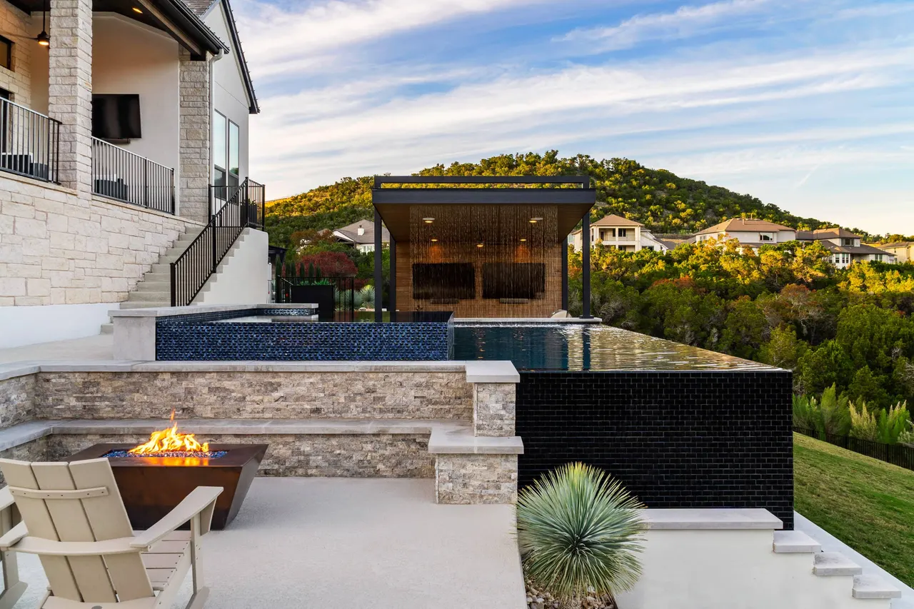 Canyon Rim — Vanishing-edge pool & outdoor living in Austin, TX by GB IV Designs (photo 1)