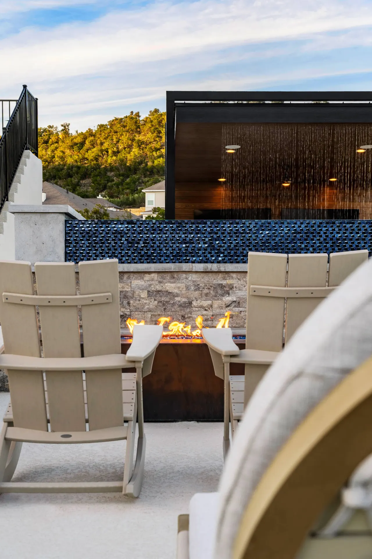 Canyon Rim — Vanishing-edge pool & outdoor living in Austin, TX by GB IV Designs (photo 19)
