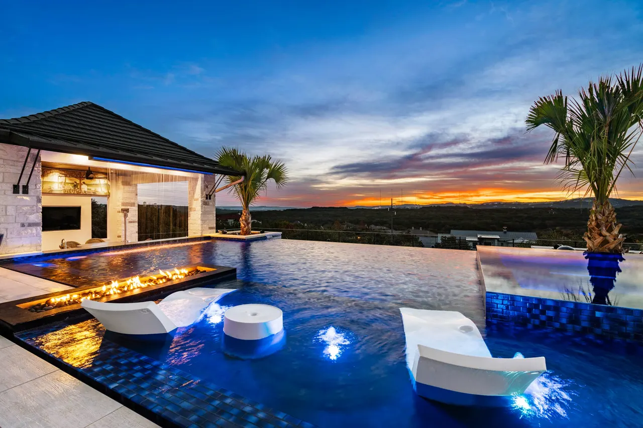 Cliffside Overflow — Estate aquatic environment in Bee Cave, Texas, by GB IV Designs