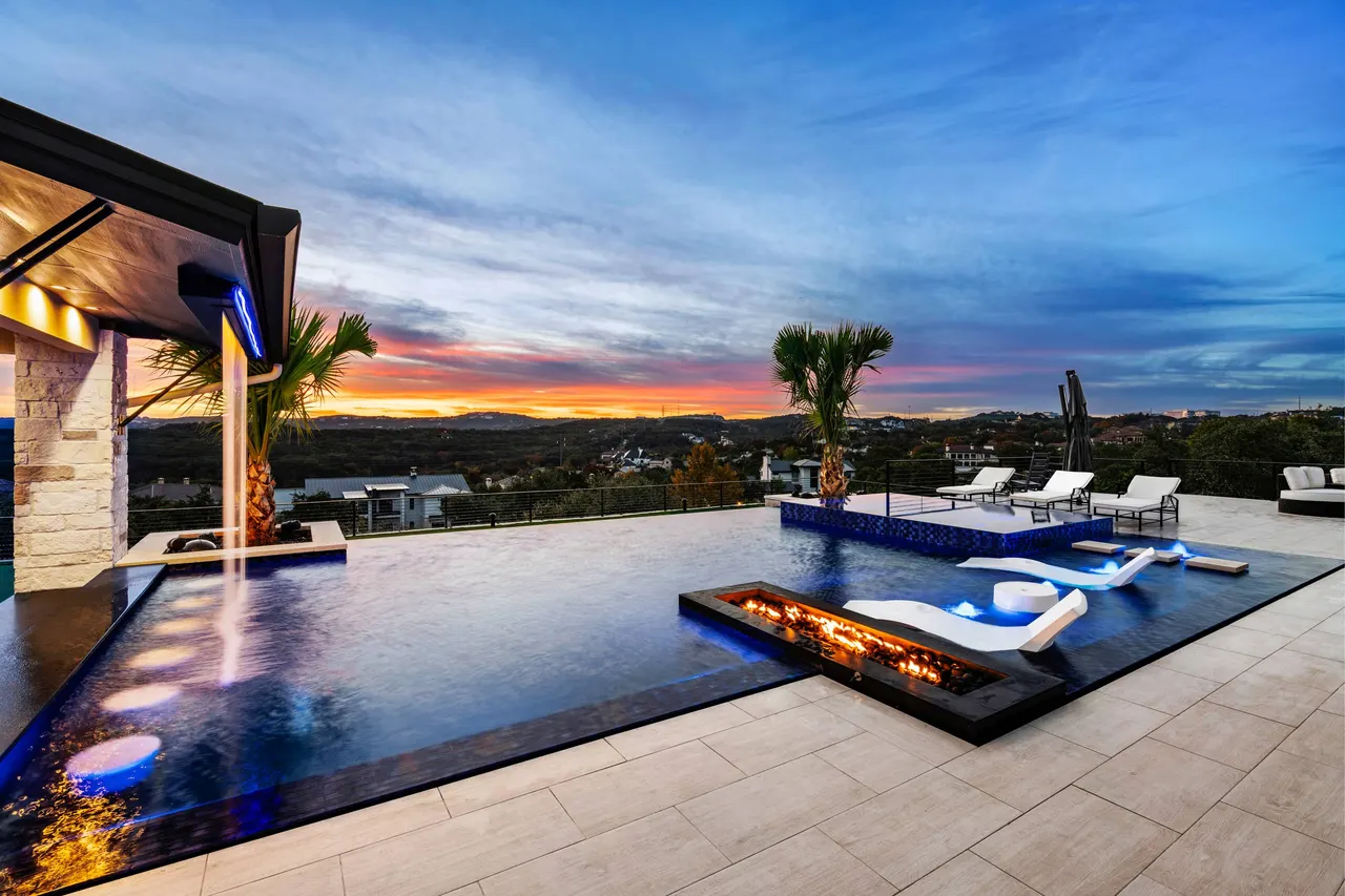 Cliffside Overflow — Estate aquatic environment in Bee Cave, Texas, by GB IV Designs