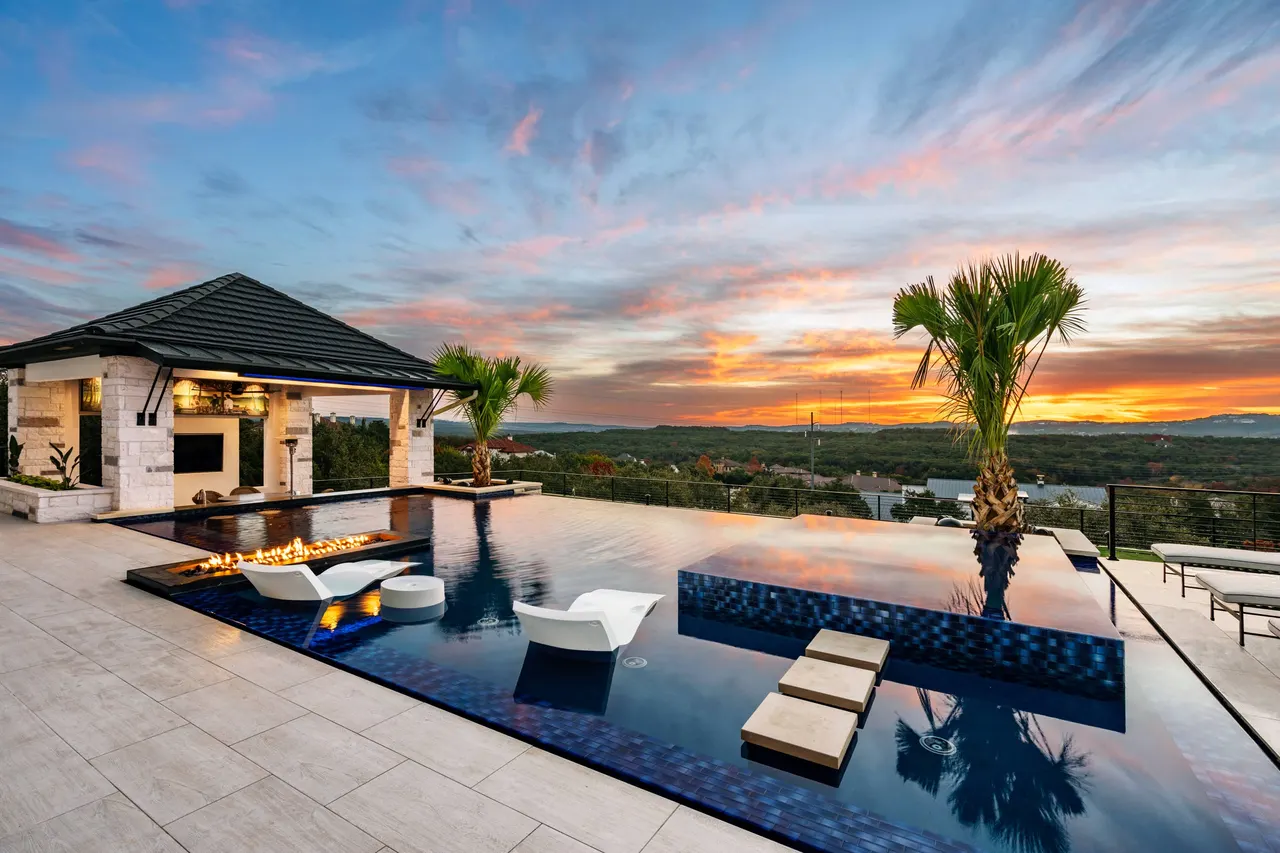 Cliffside Overflow — Estate aquatic environment in Bee Cave, Texas, by GB IV Designs