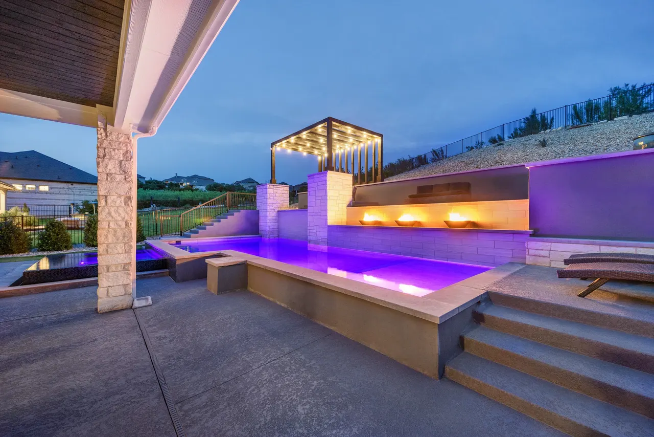 Fire & Water Estate — Estate pool & spa in Texas Hill Country, TX by GB IV Designs (photo 4)