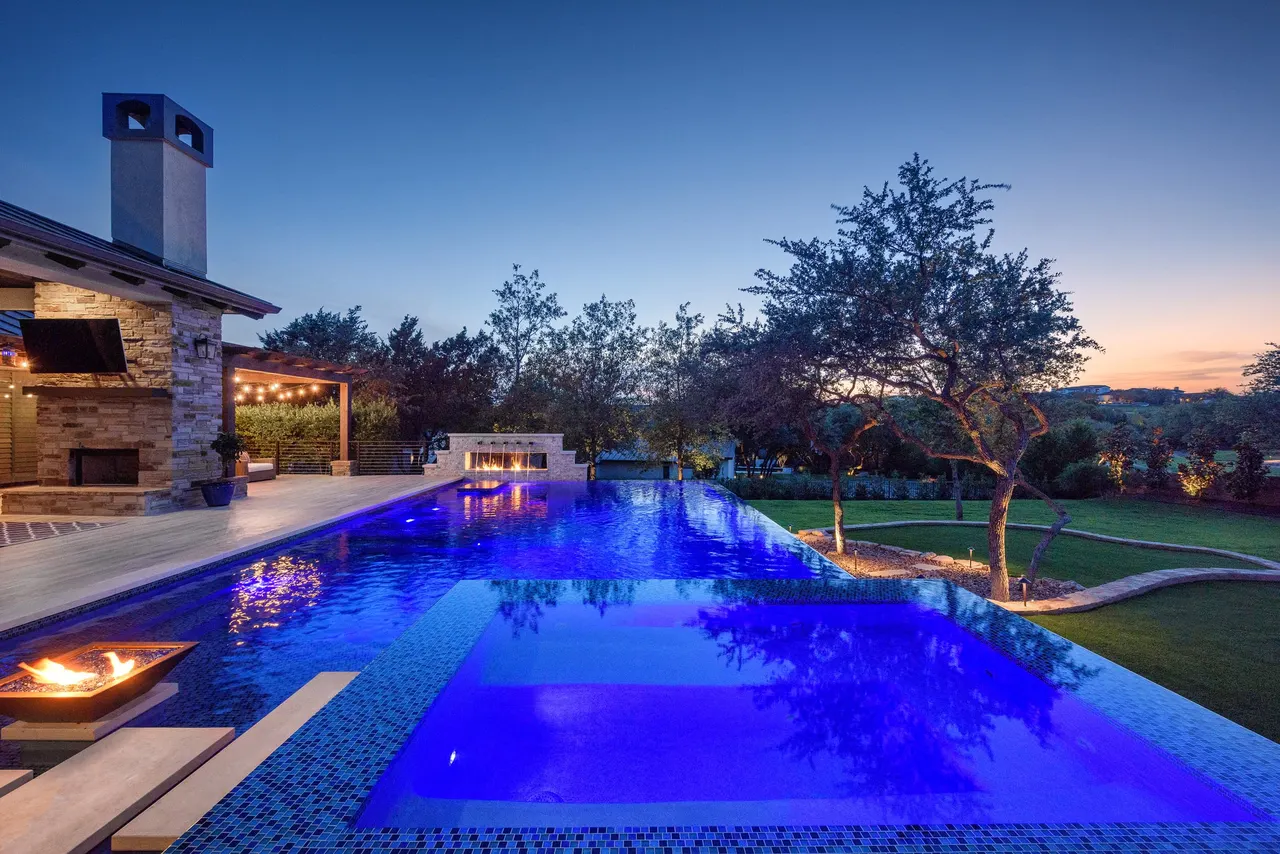 Fire & Water Estate — Estate pool & spa in Texas Hill Country, TX by GB IV Designs (photo 9)