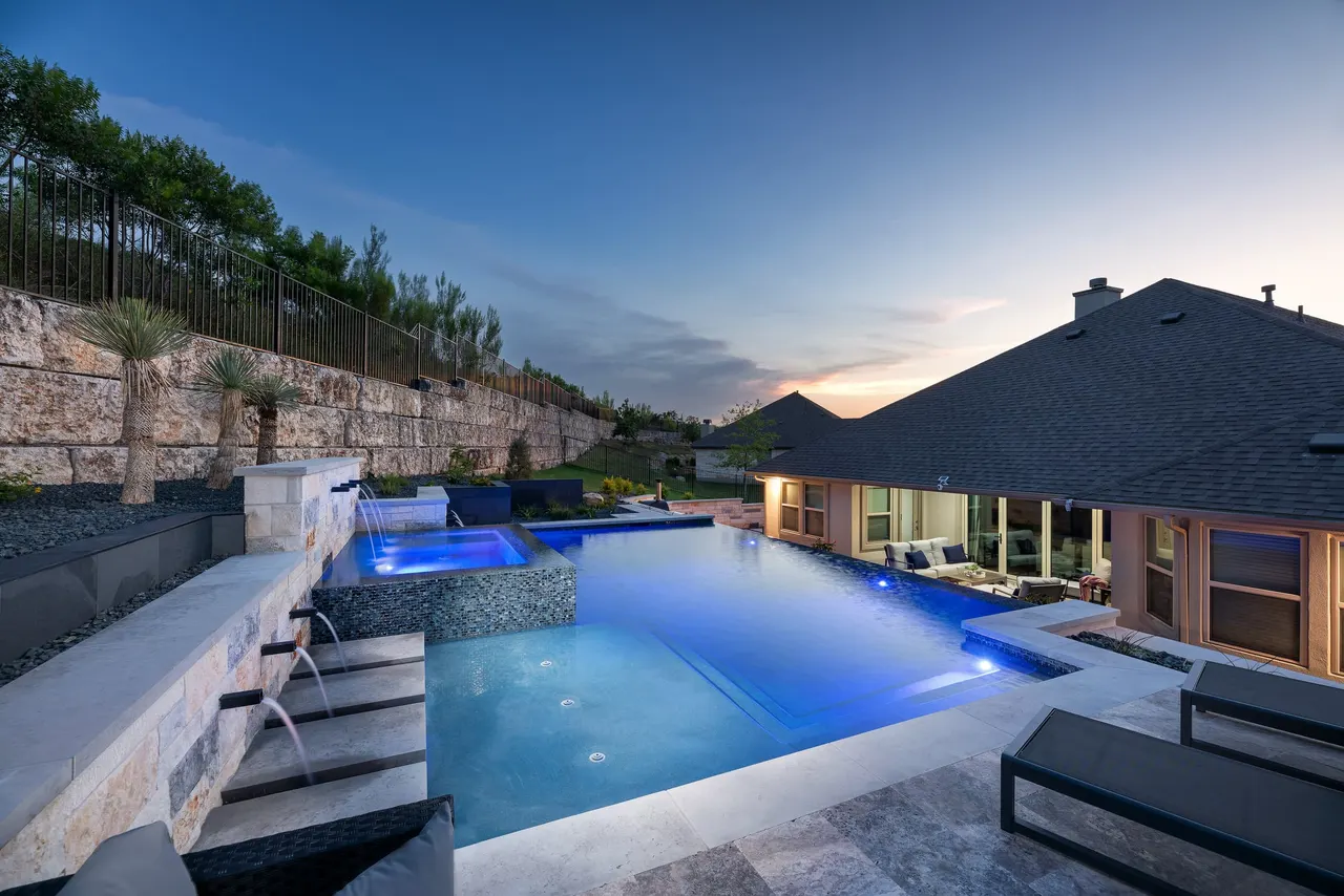 Limestone Terrace — Geometric pool with raised spa in Austin, TX by GB IV Designs (photo 15)