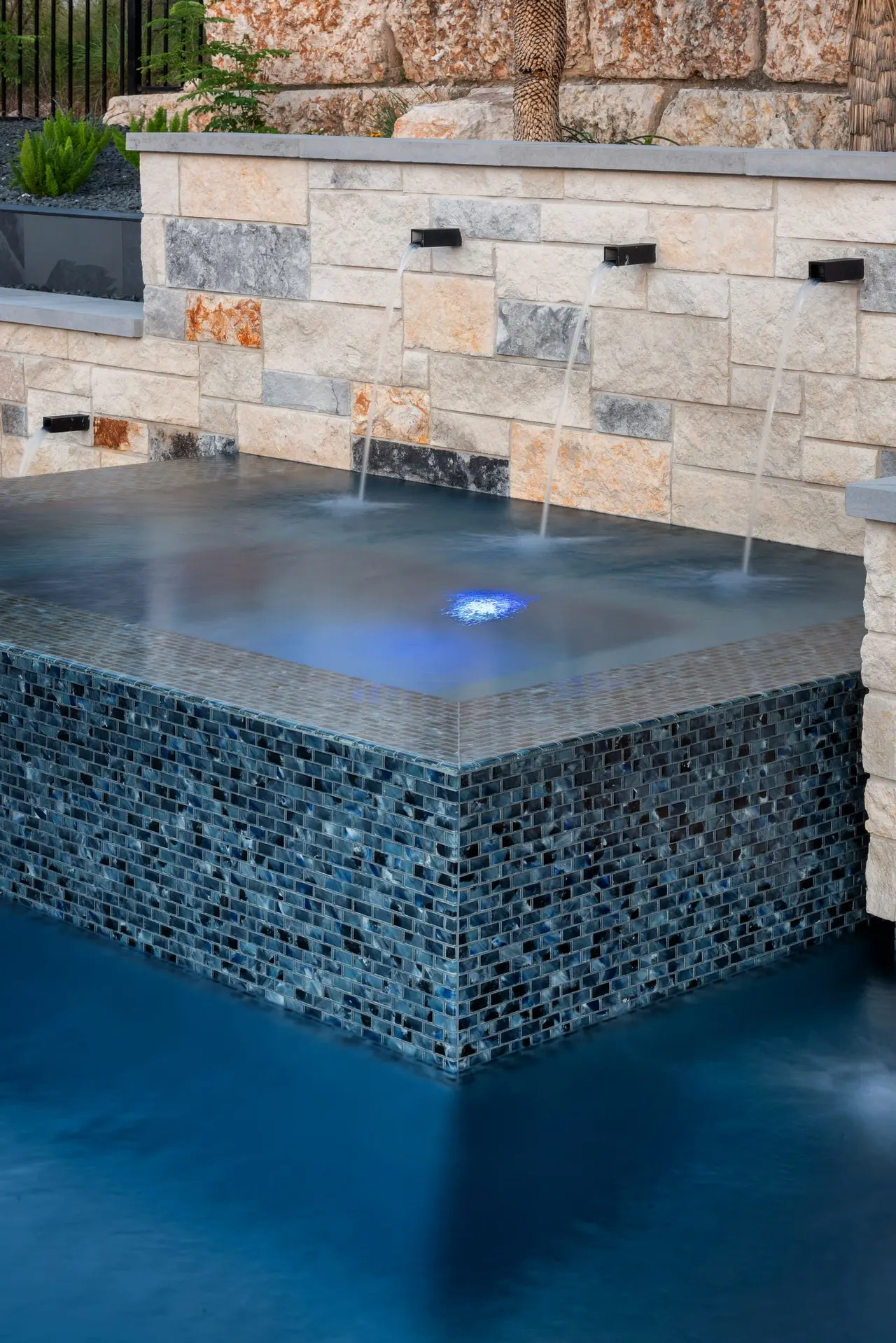 Limestone Terrace — Geometric pool with raised spa in Austin, TX by GB IV Designs (photo 18)