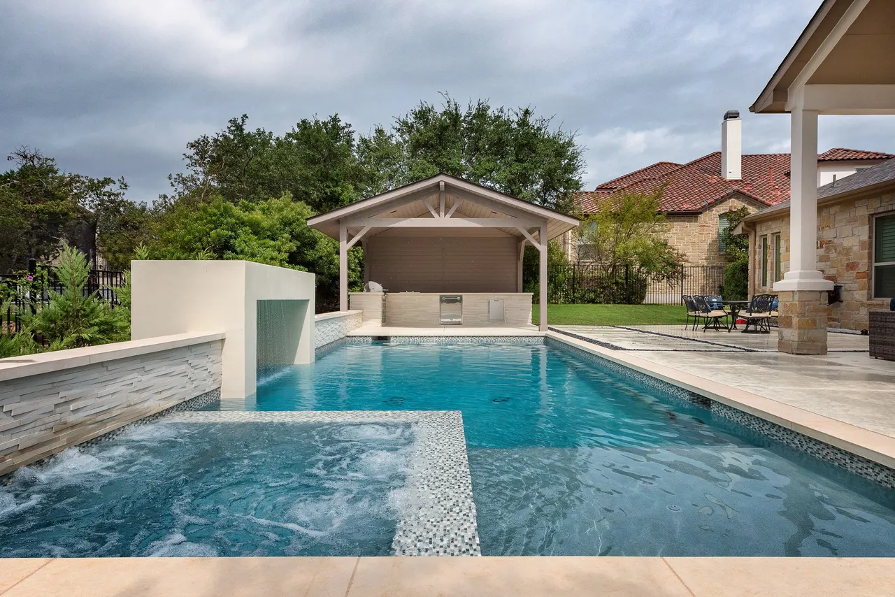Tiered Geometric — Geometric pool & spa in Dripping Springs, TX by GB IV Designs (photo 4)