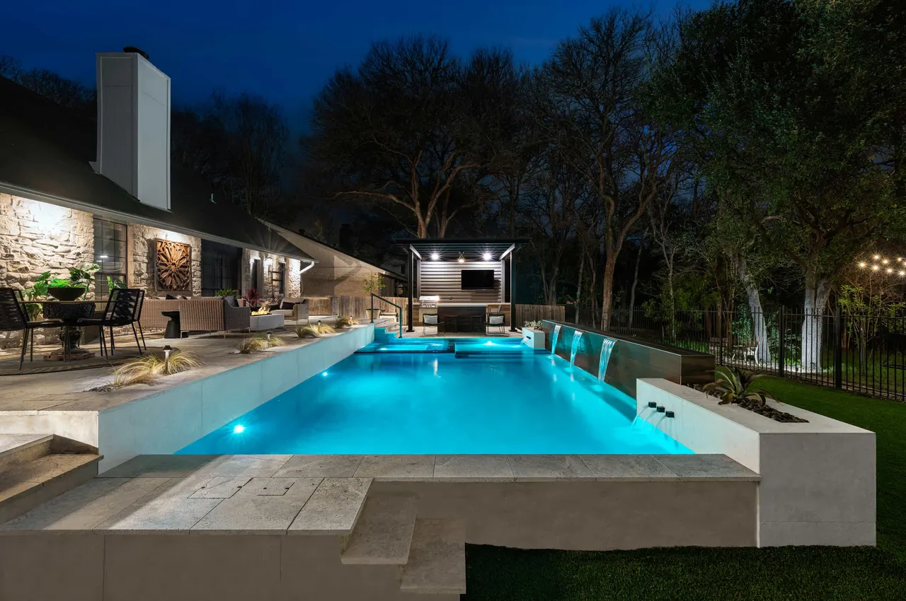 GB IV Designs pool in Lake Travis, TX